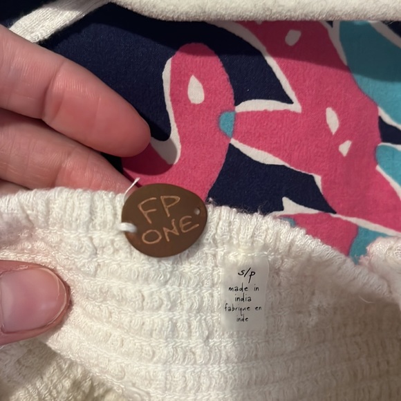 Free people open back blouse - Picture 3 of 3